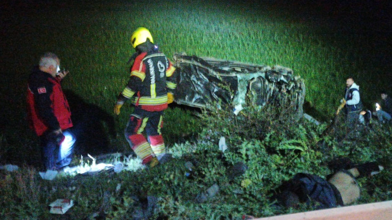 OSB yolunda kaza:1 ölü, 5 yaralı