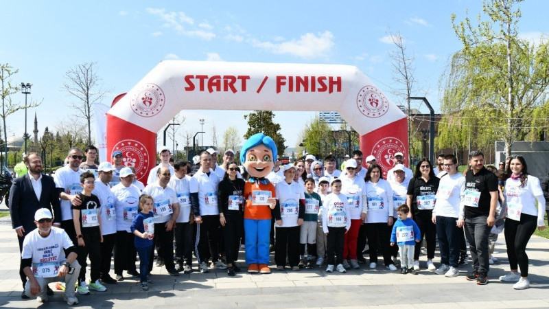 OTİZM FARKINDALIĞI GÜNÜNDE ANLAMLI ETKİNLİK